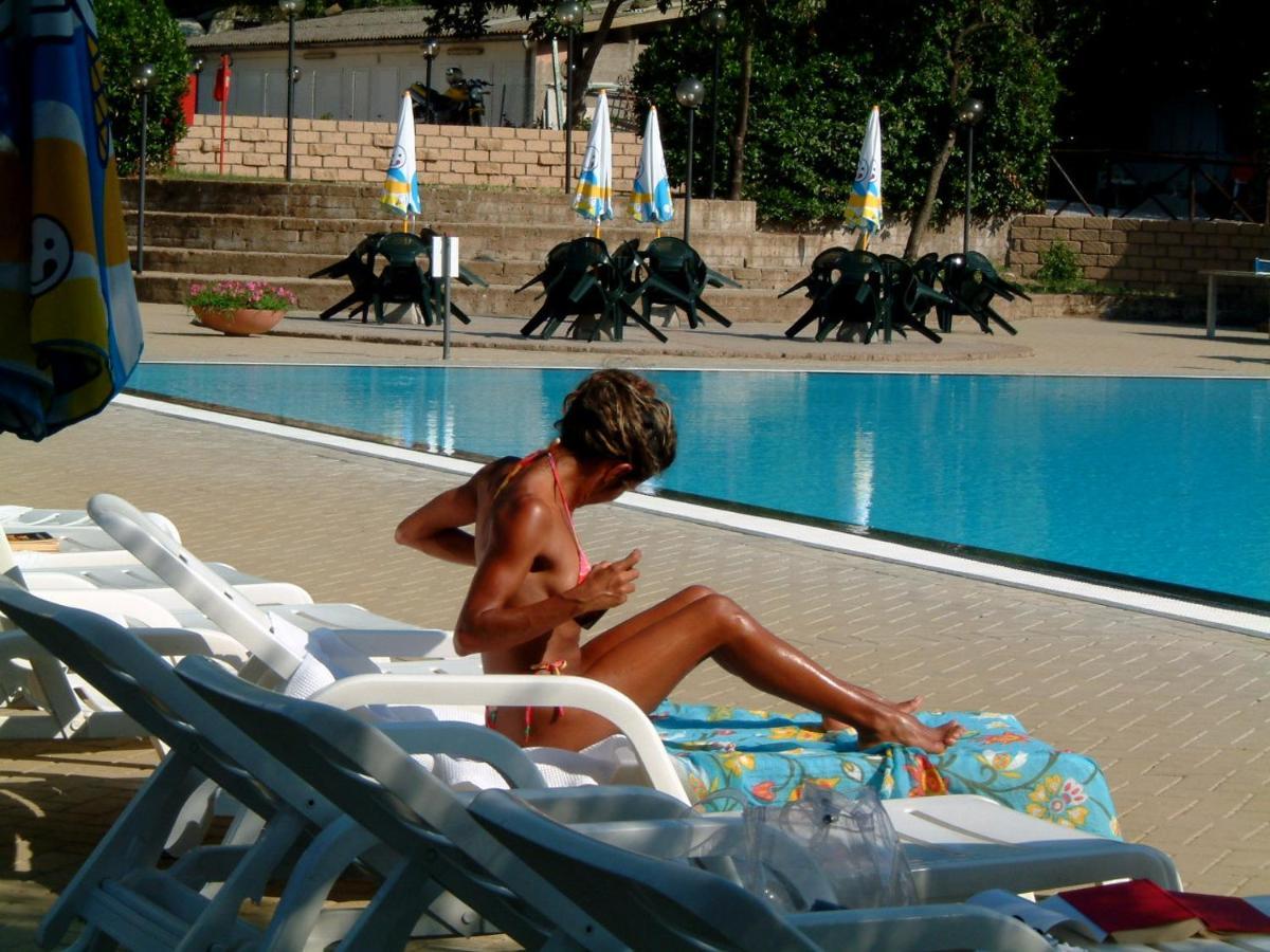 Villaggio Turistico Camping Il Fontino Scarlino Ngoại thất bức ảnh