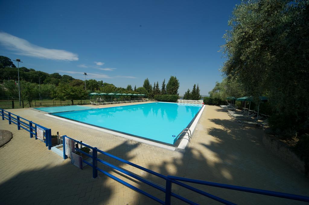 Villaggio Turistico Camping Il Fontino Scarlino Ngoại thất bức ảnh