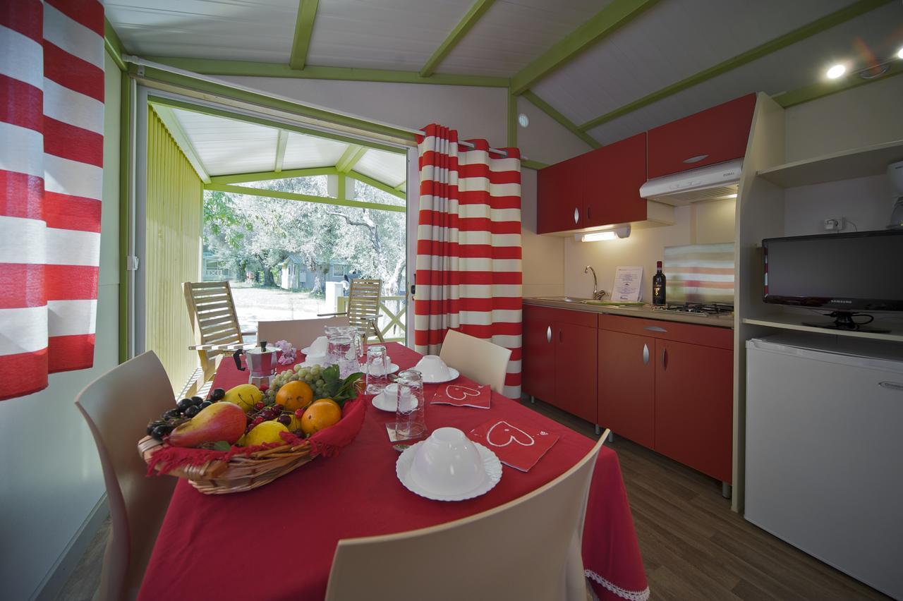 Villaggio Turistico Camping Il Fontino Scarlino Ngoại thất bức ảnh